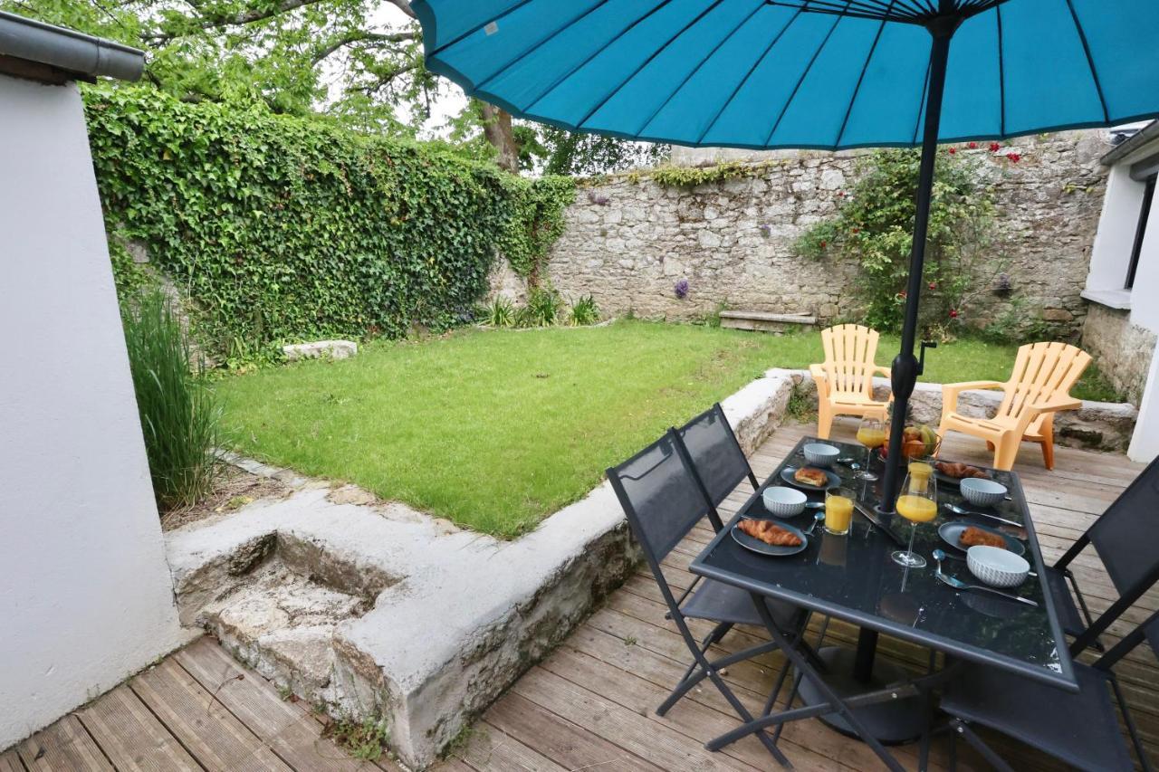 Ferienwohnung L'Atelier Et Sa Terrasse Pontivy Exterior foto