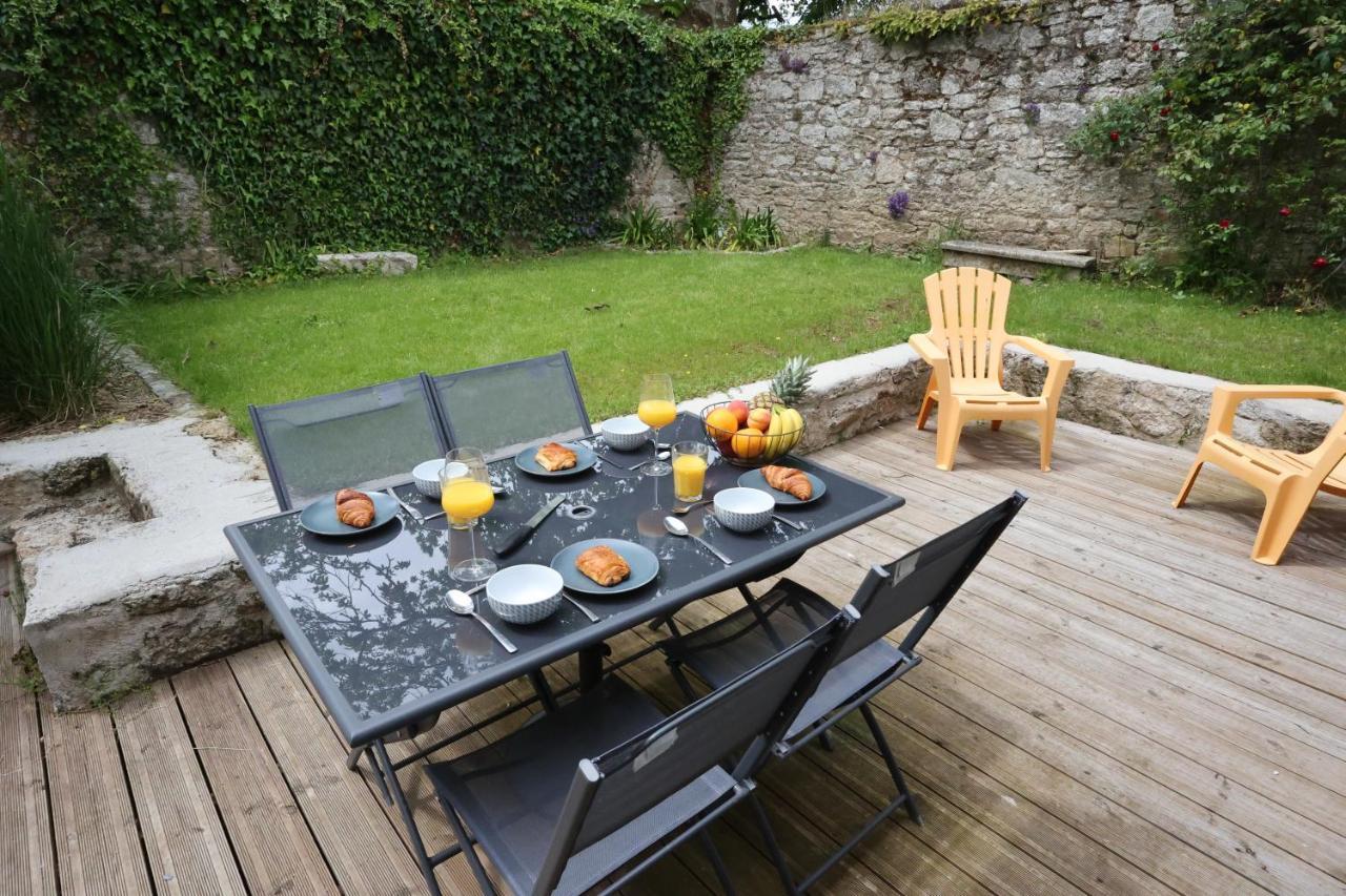 Ferienwohnung L'Atelier Et Sa Terrasse Pontivy Exterior foto