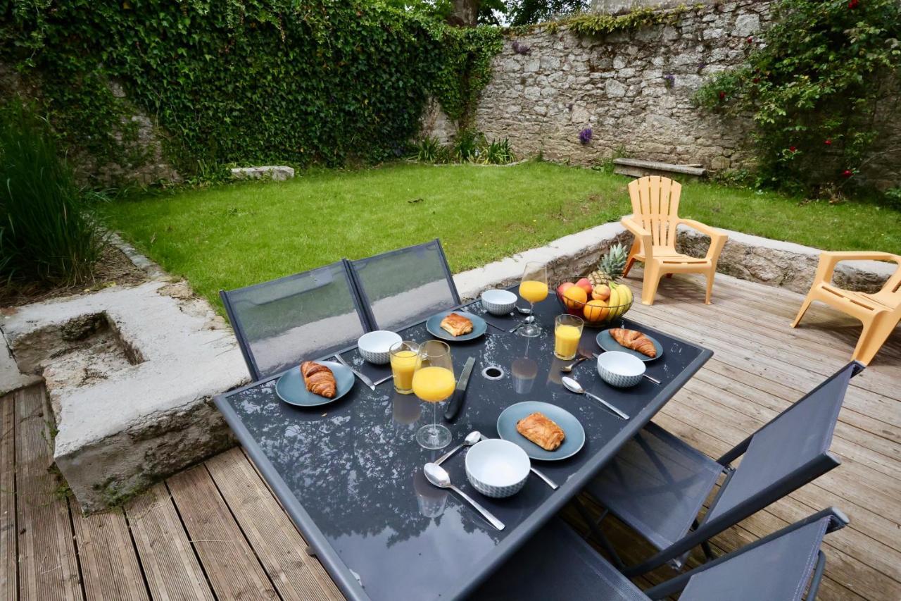 Ferienwohnung L'Atelier Et Sa Terrasse Pontivy Exterior foto