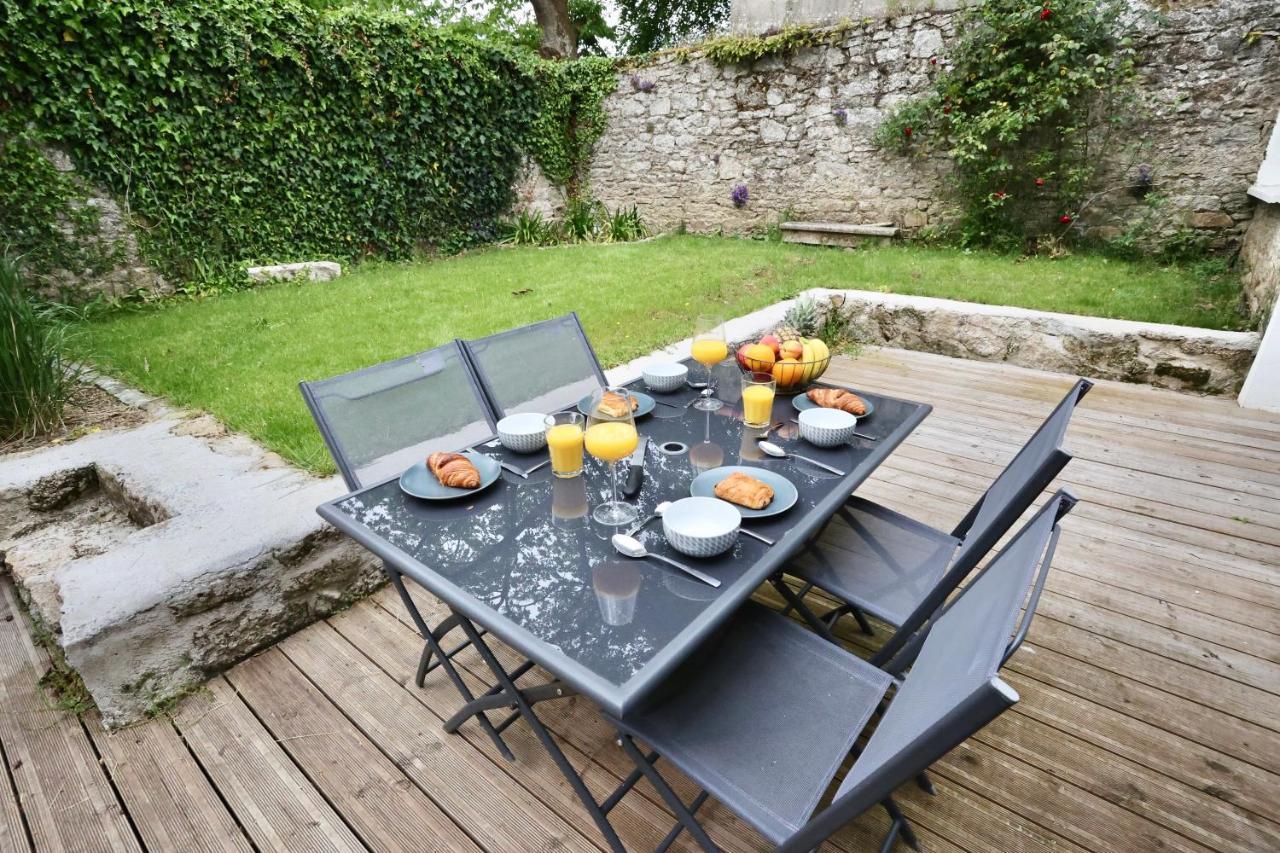 Ferienwohnung L'Atelier Et Sa Terrasse Pontivy Exterior foto